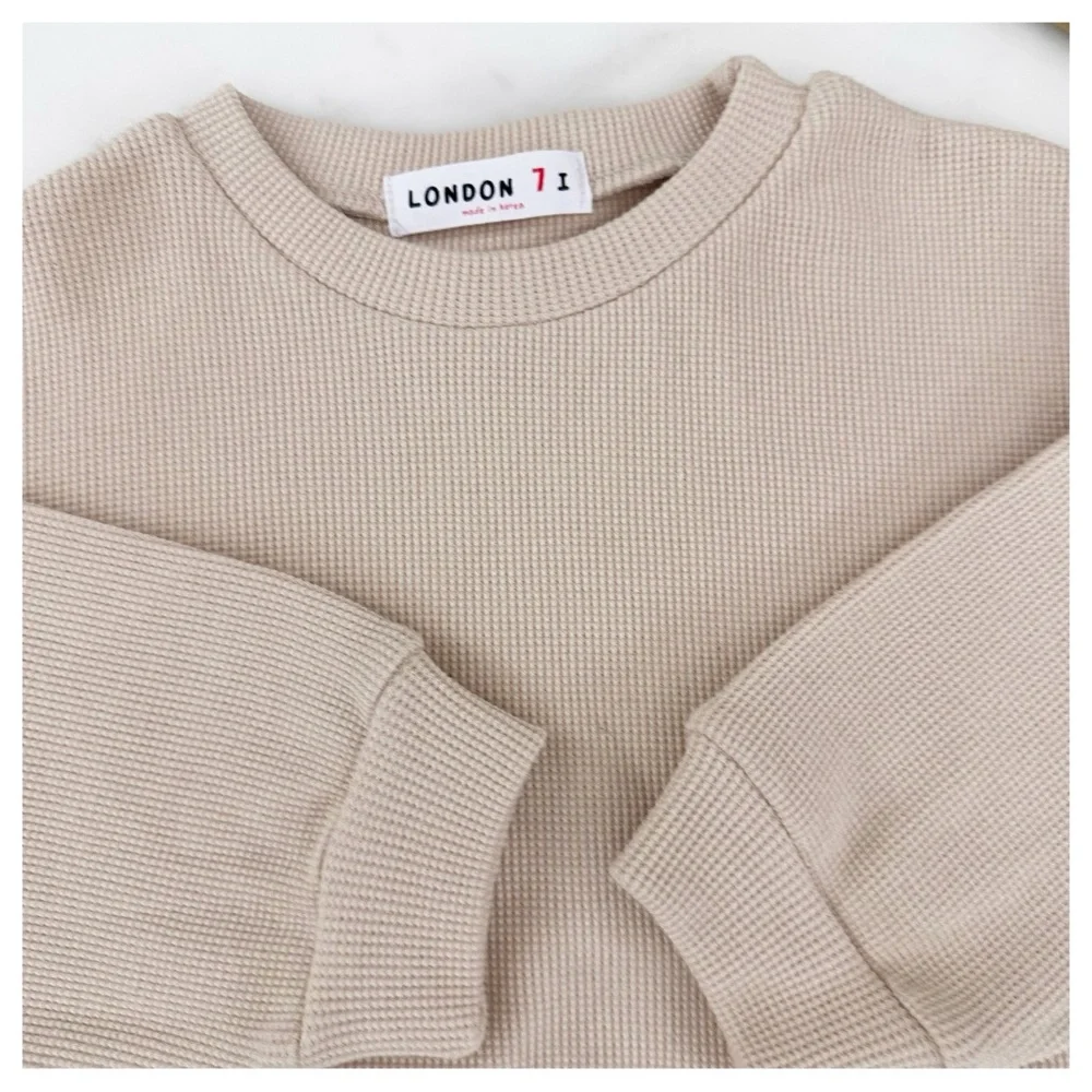 NWOT London Fog Tan kids Sweatsuit size 7 unisex‎